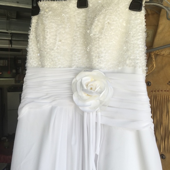 Wedding dress, white size 10 - Picture 2 of 4